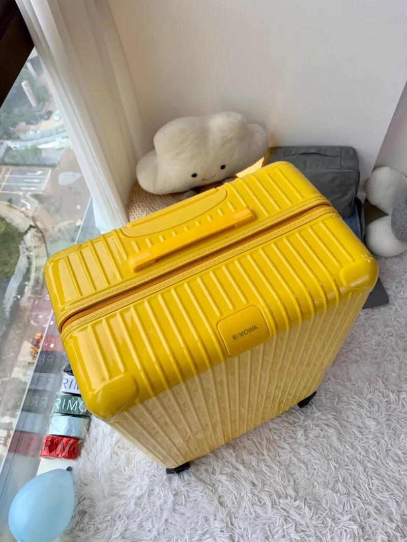 Alternative view of Rimowa Suitcase-105