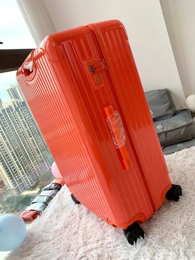 Rimowa Suitcase-106 - Image 3