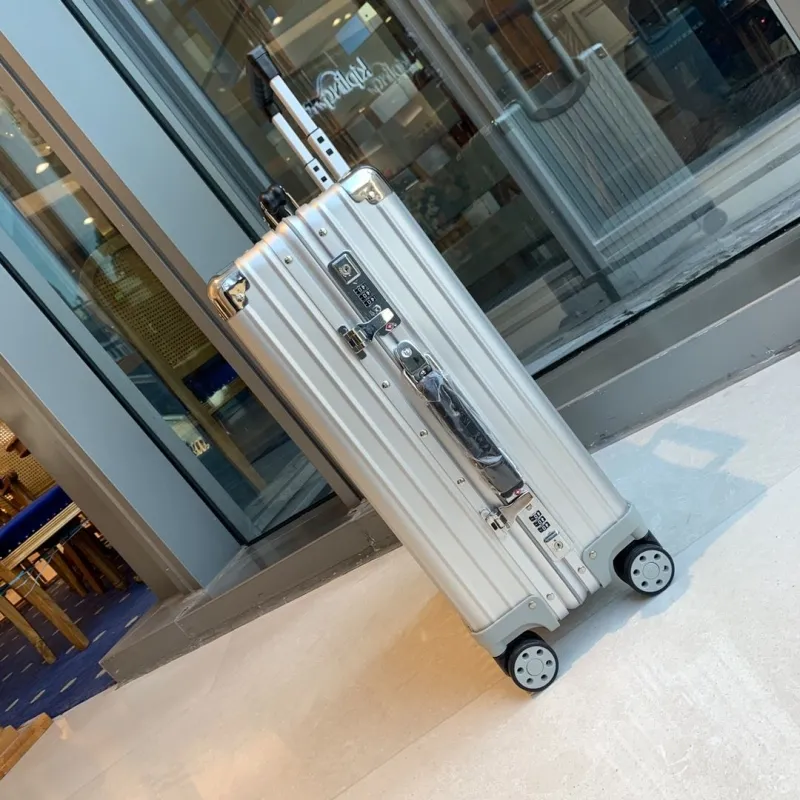 Alternative view of Rimowa Suitcase-120