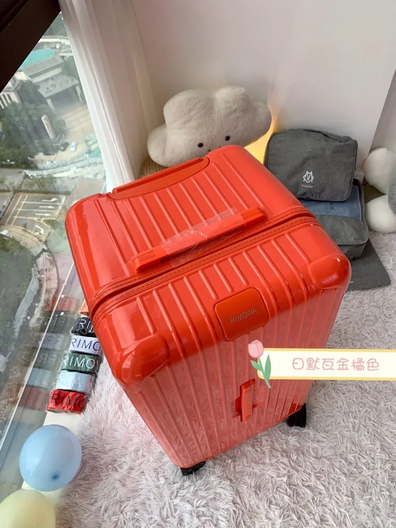 Alternative view of Rimowa Suitcase-121
