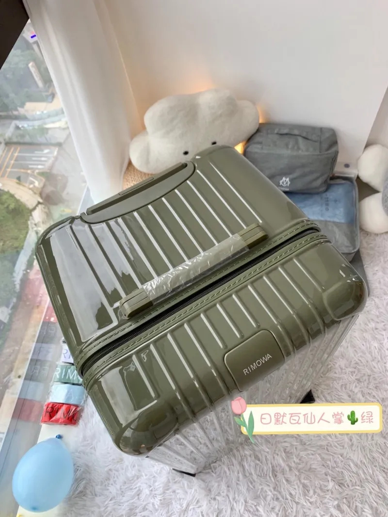 Alternative view of Rimowa Suitcase-123
