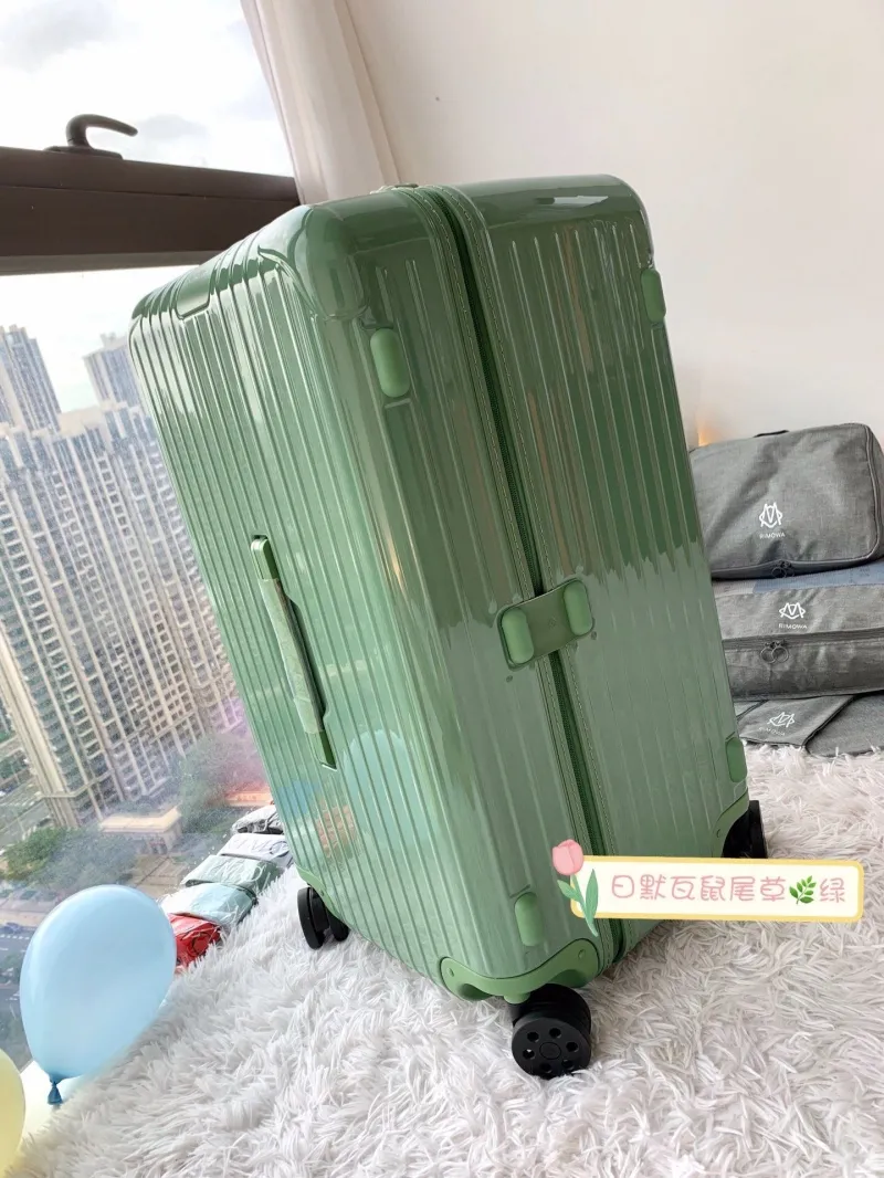 Rimowa Suitcase-125 - Image 4
