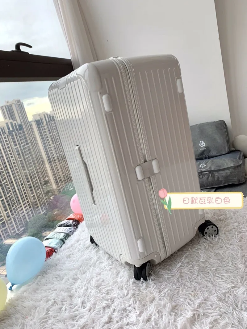 Rimowa Suitcase-126 - Image 4