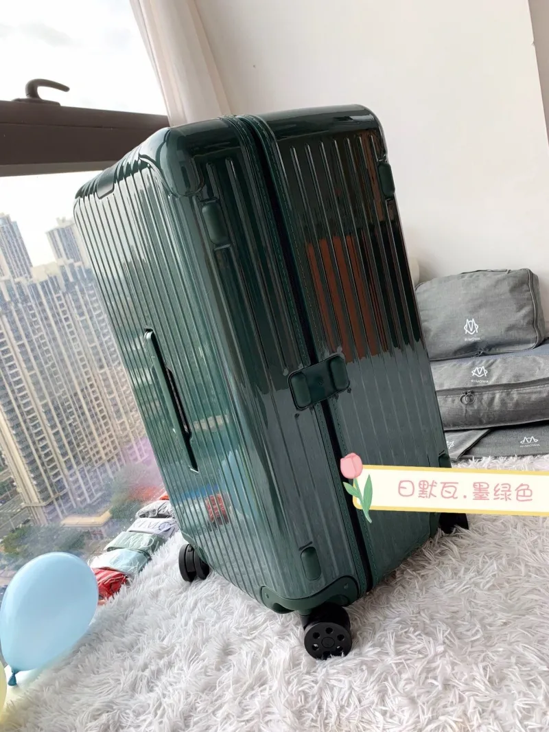 Rimowa Suitcase-129 - Image 4