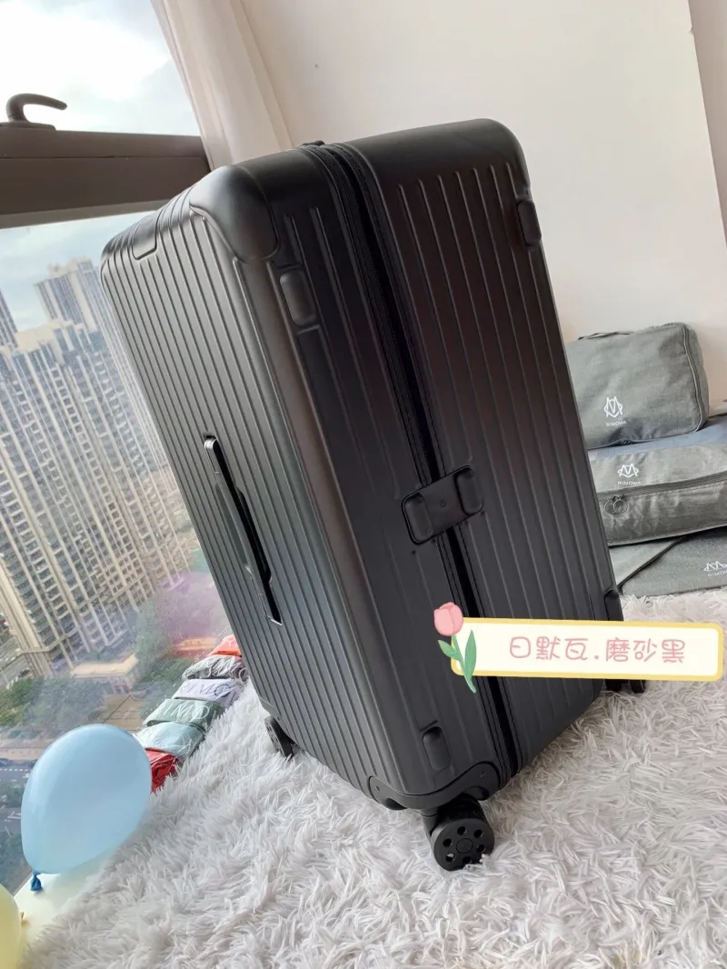 Rimowa Suitcase-132 - Image 3