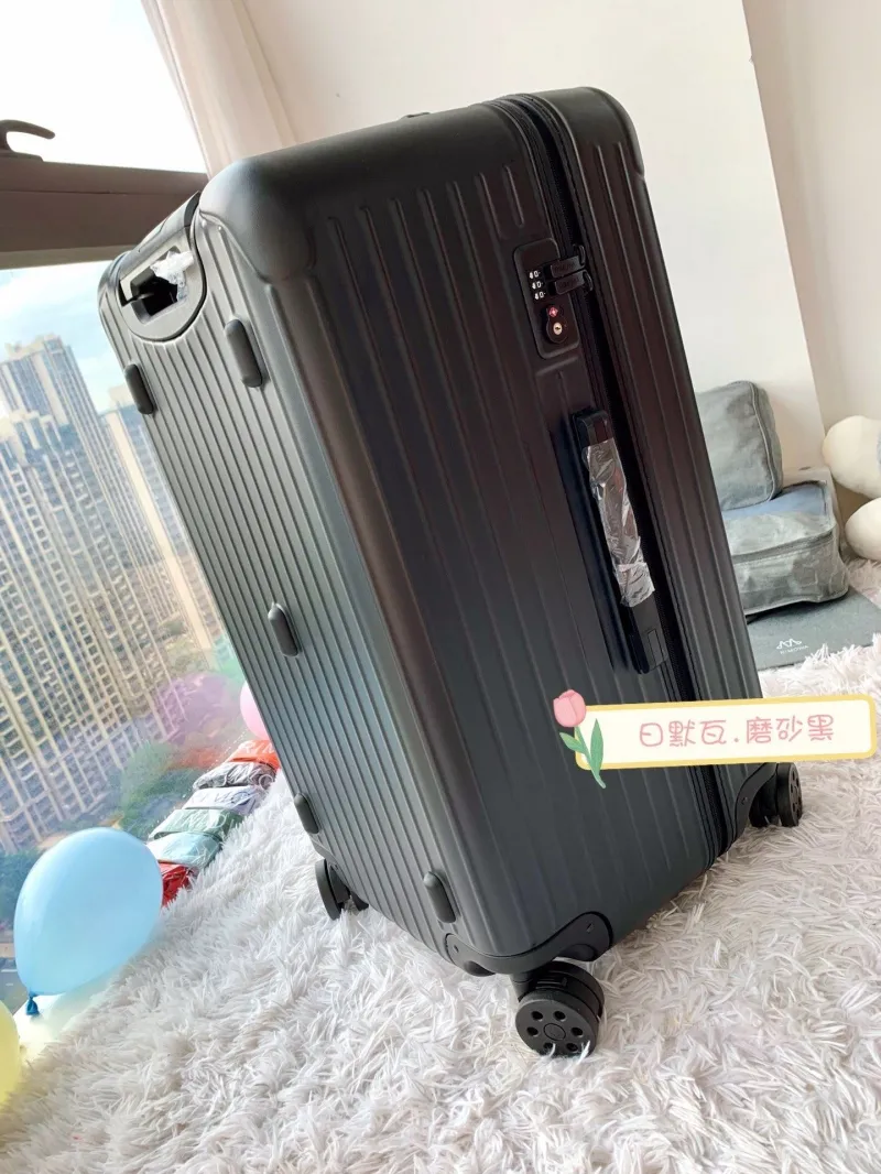 Rimowa Suitcase-132 - Image 5