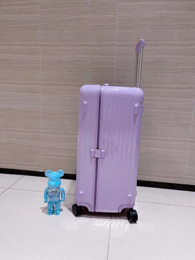 Rimowa Suitcase-133 - Image 3