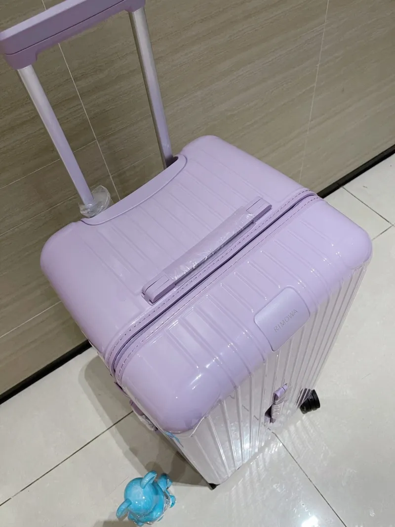 Rimowa Suitcase-133 - Image 5
