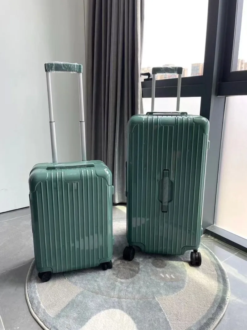 Alternative view of Rimowa Suitcase-134