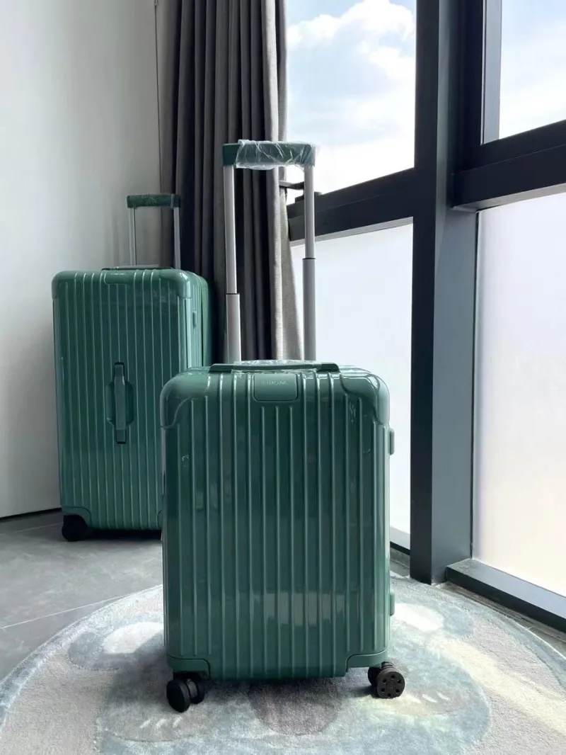 Rimowa Suitcase-134 - Image 9