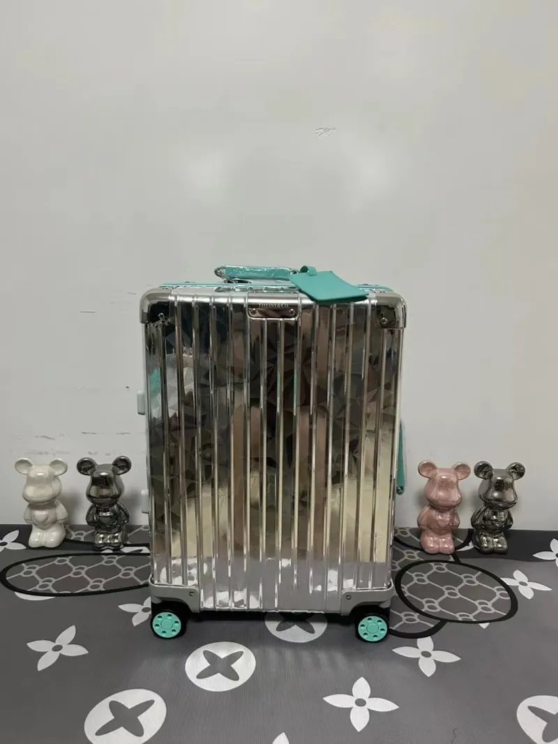 LV Suitcase-69