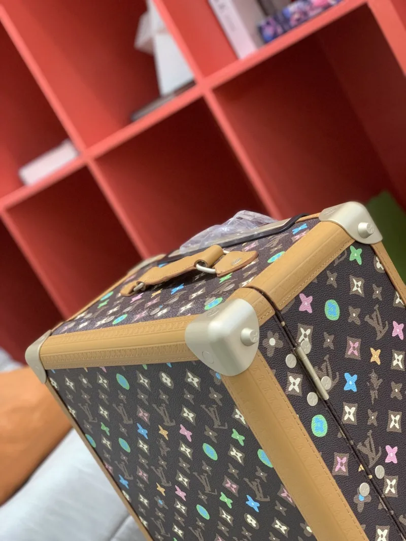 LV Suitcase-84 - Image 3