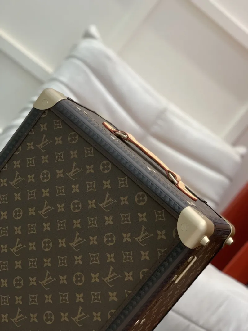 LV Suitcase-86 - Image 3