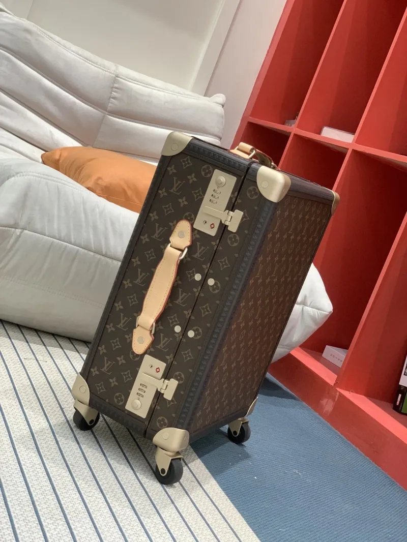 LV Suitcase-86 - Image 9
