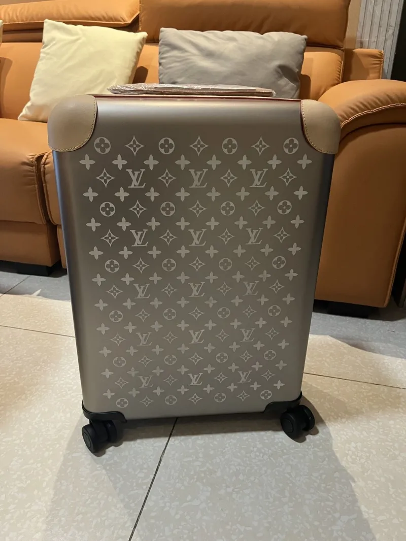 Alternative view of LV Suitcase-91