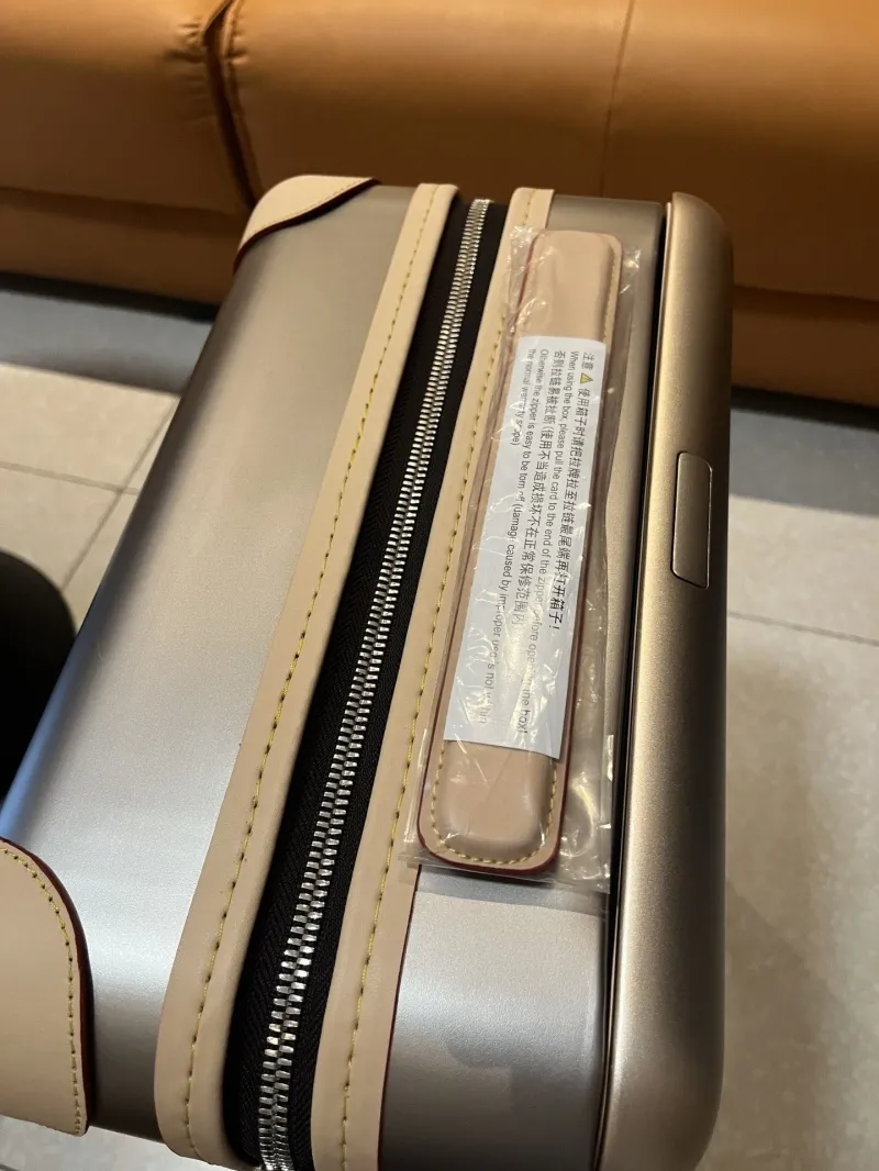 LV Suitcase-91 - Image 8