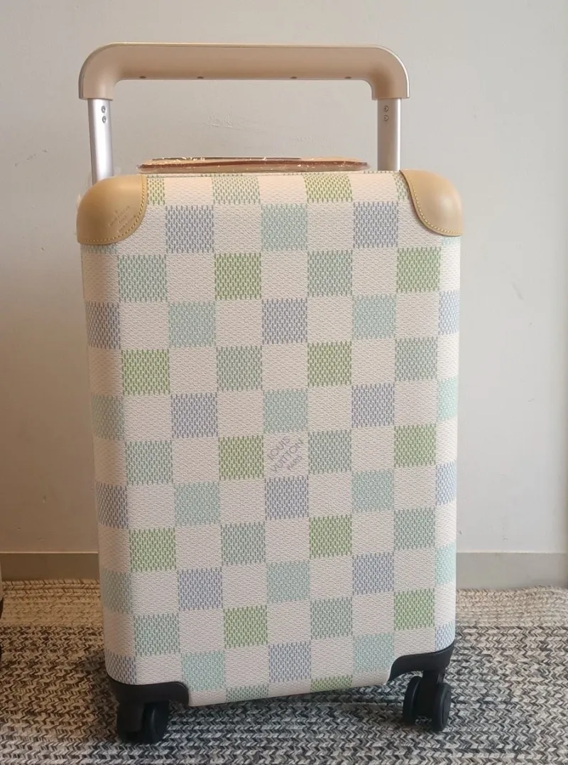 LV Suitcase-98