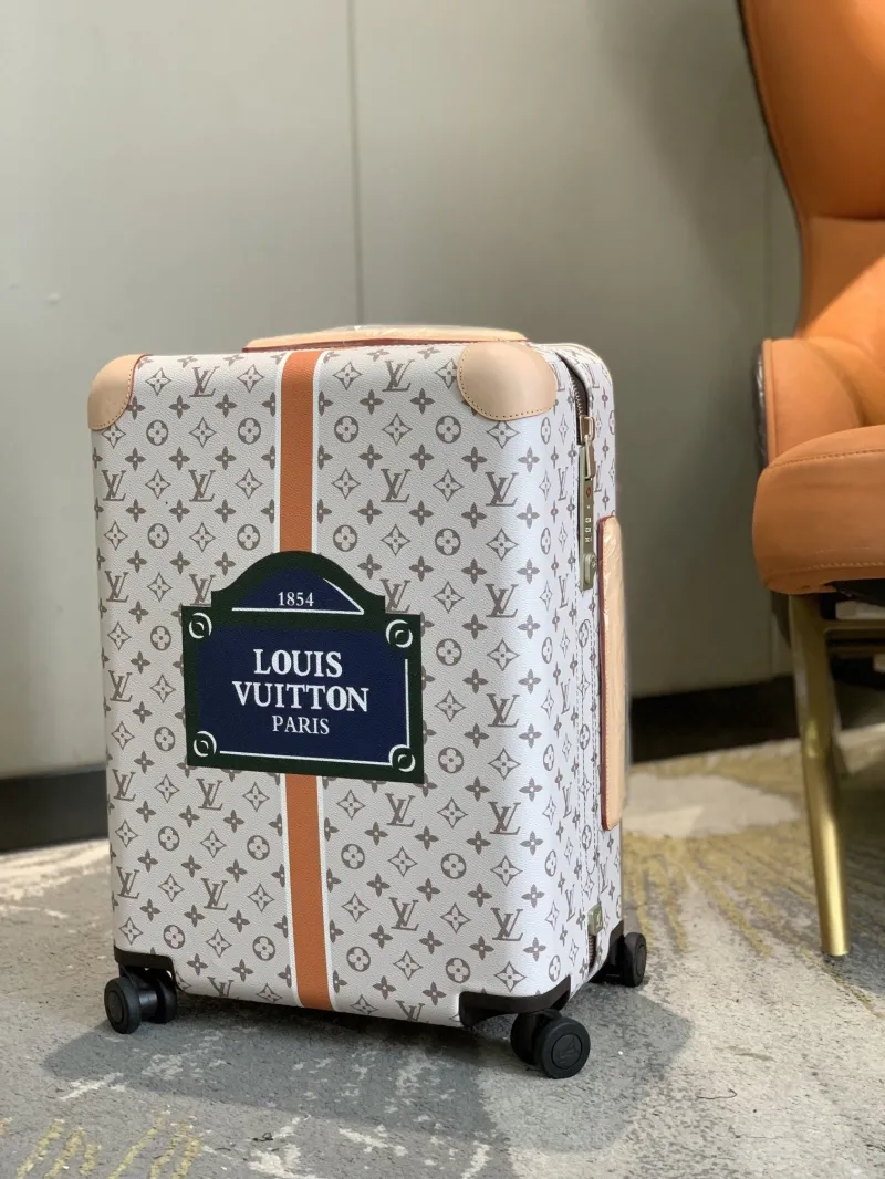 LV Suitcase-110