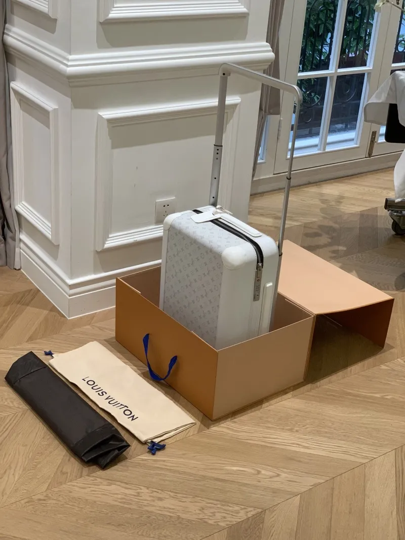 LV Suitcase-113 - Image 3
