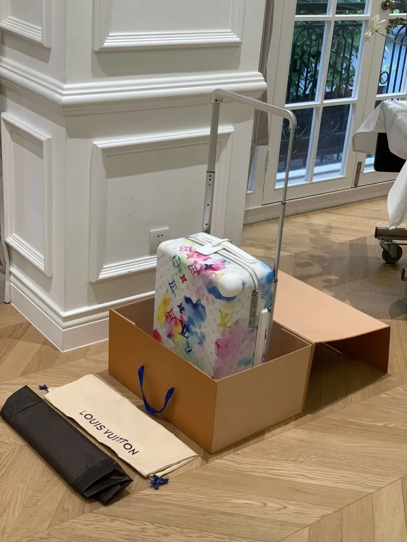 LV Suitcase-117 - Image 5