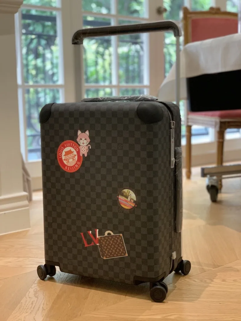 Alternative view of LV Suitcase-121