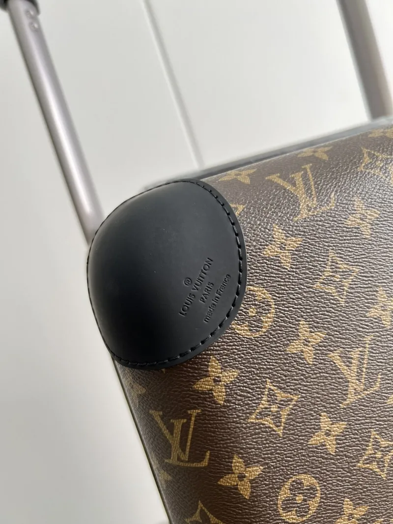 Alternative view of LV Suitcase-124