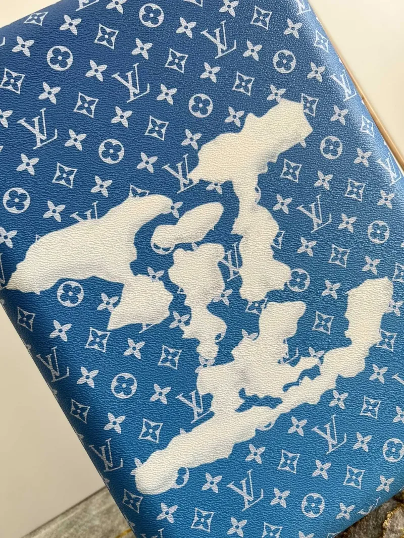 Alternative view of LV Suitcase-127