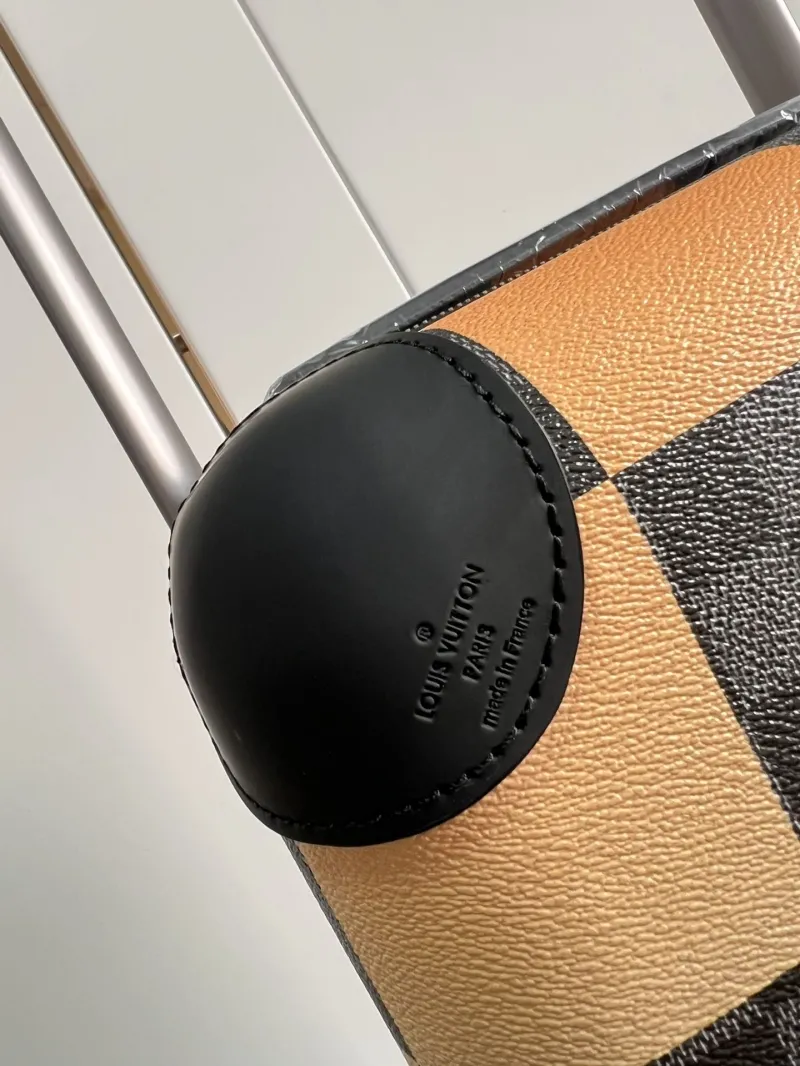 Alternative view of LV Suitcase-132