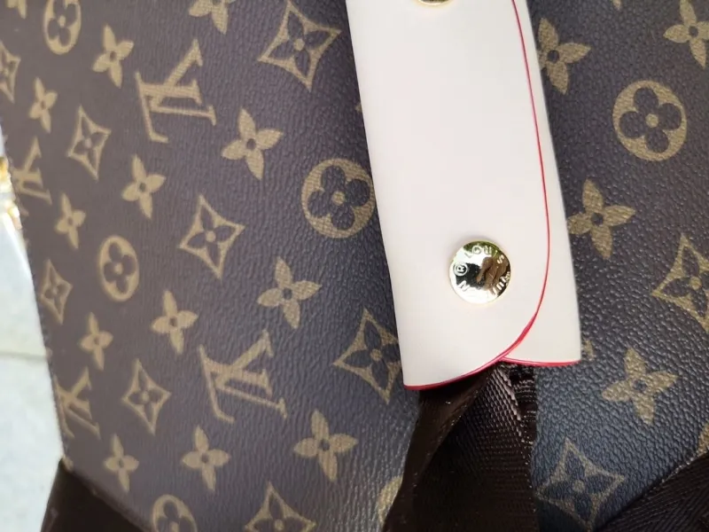 LV Suitcase-143 - Image 7