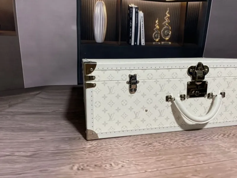 LV Suitcase-147 - Image 4