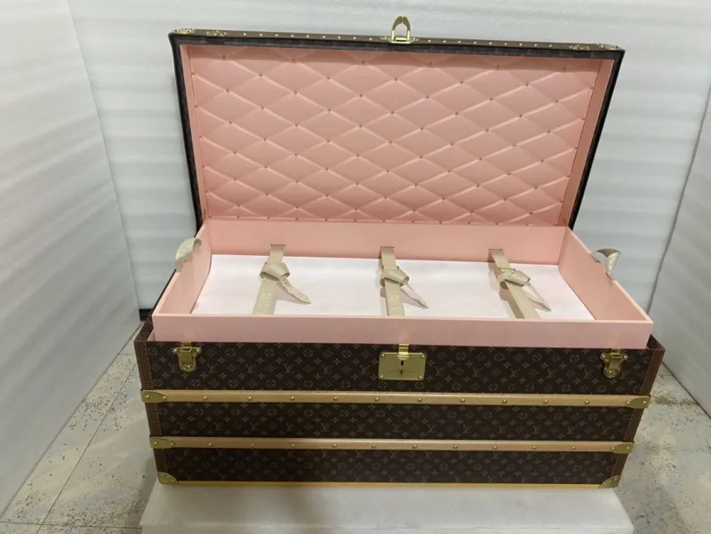 LV Suitcase-148 - Image 4