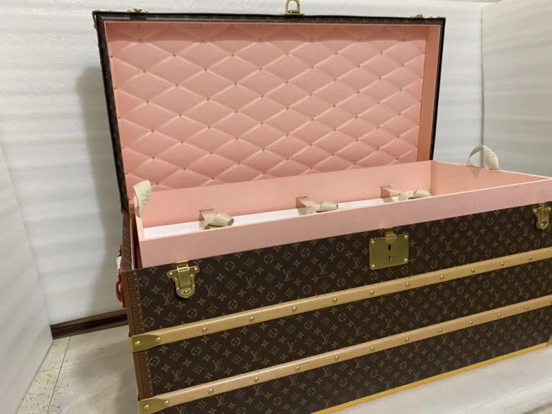 LV Suitcase-148 - Image 7
