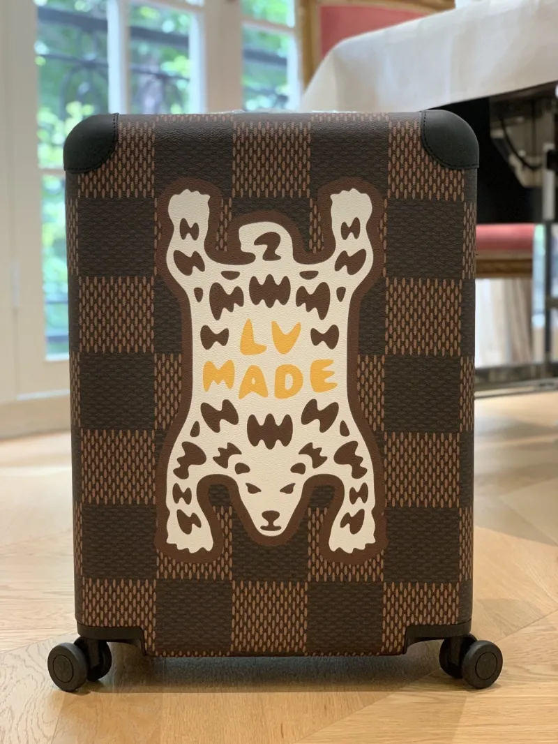 LV Suitcase-149