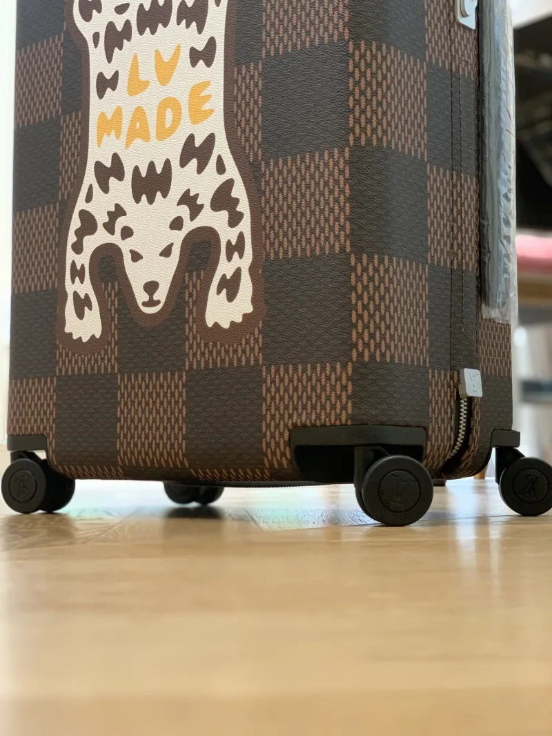 LV Suitcase-149 - Image 4