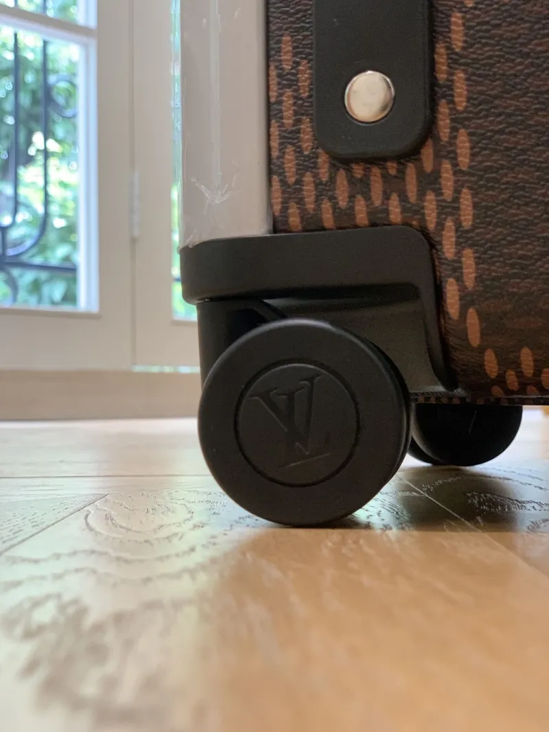 LV Suitcase-149 - Image 8