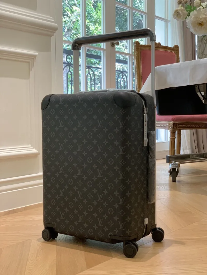 Alternative view of LV Suitcase-151
