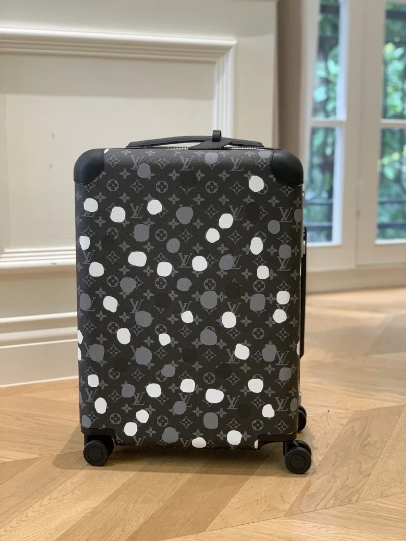 LV Suitcase-154