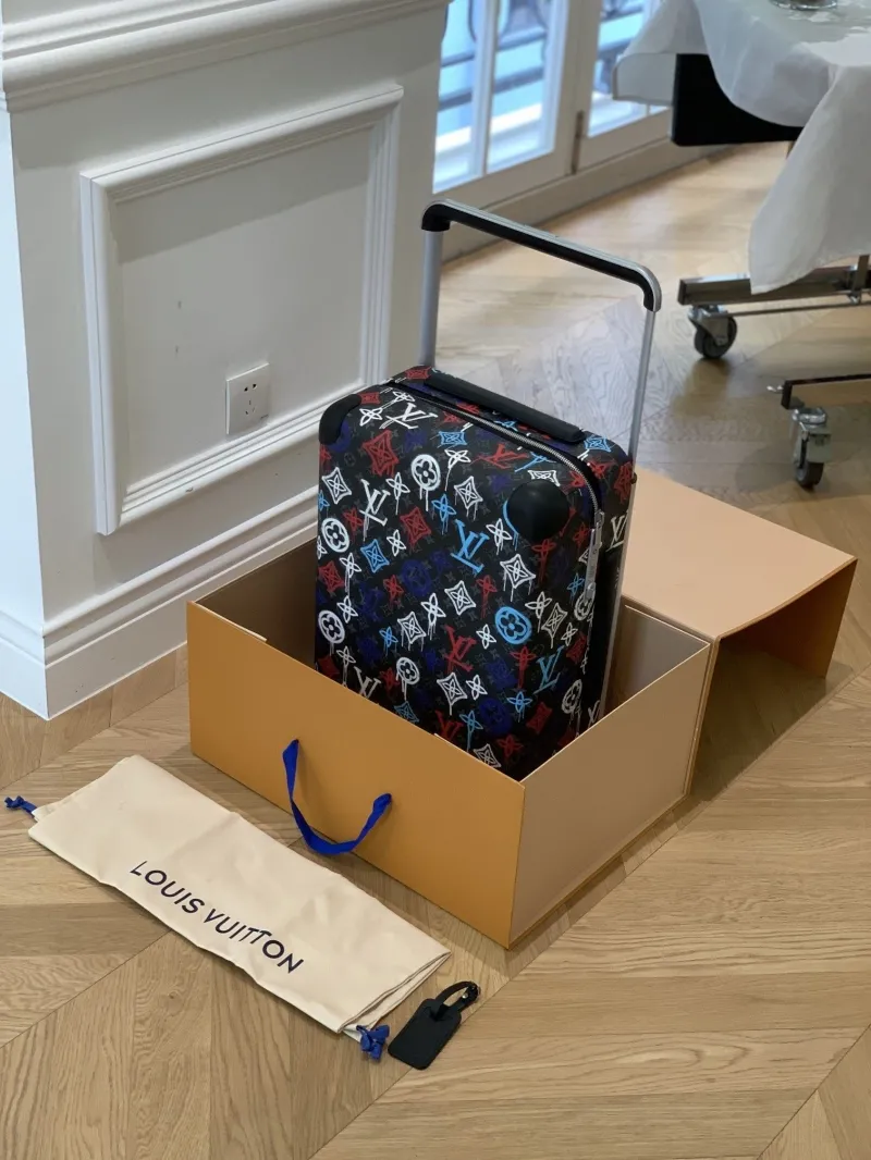 LV Suitcase-159