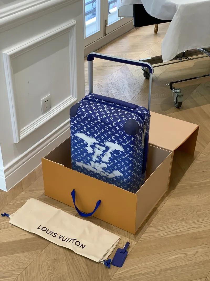 LV Suitcase-160 - Image 3