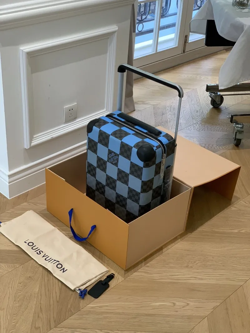 LV Suitcase-161 - Image 8