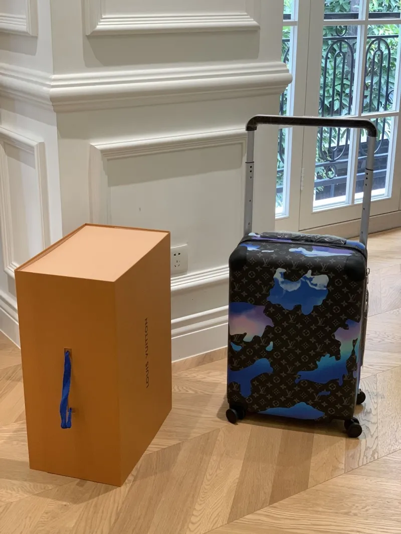 LV Suitcase-171 - Image 7