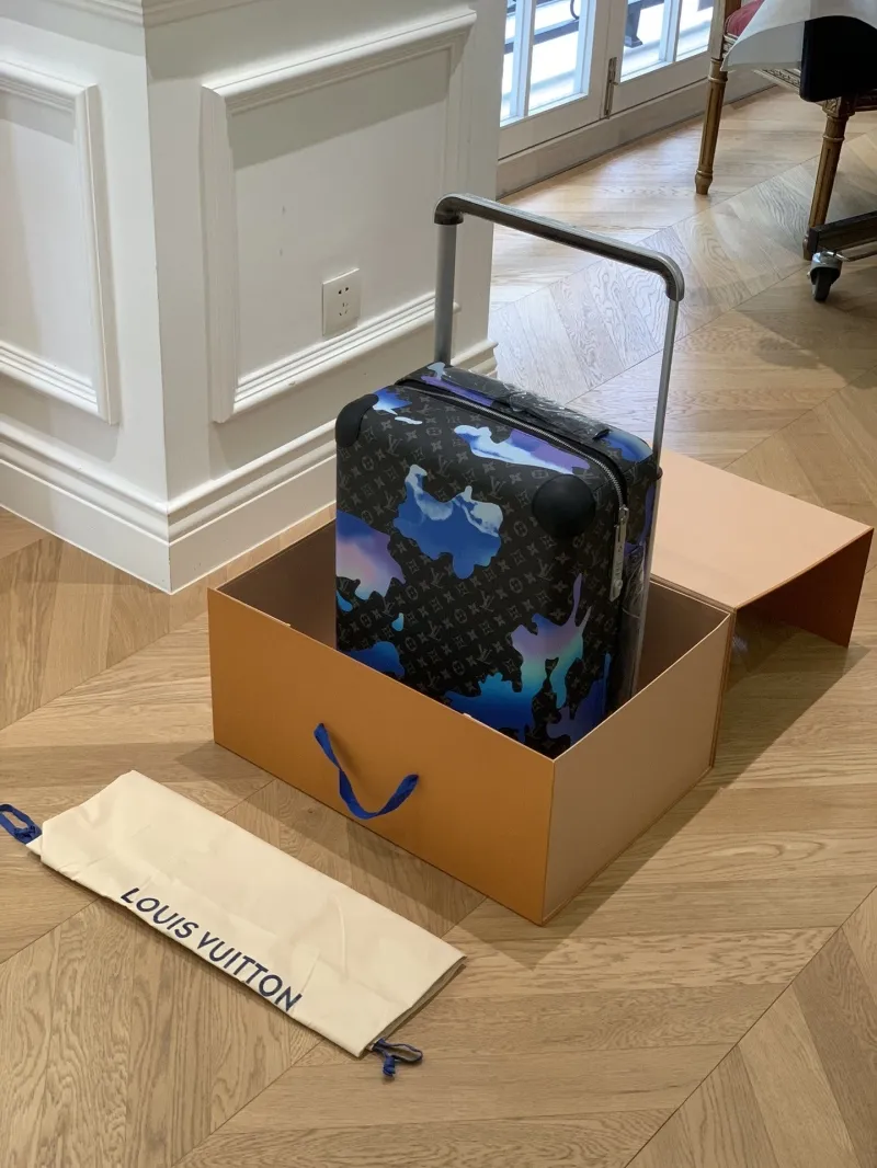 LV Suitcase-171 - Image 8