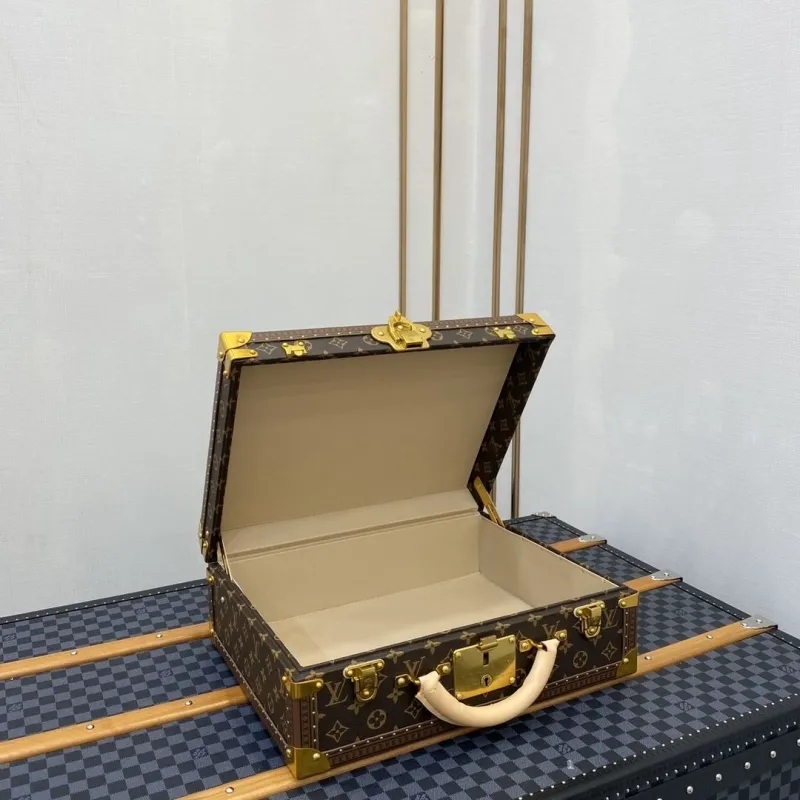 LV Suitcase-172 - Image 7