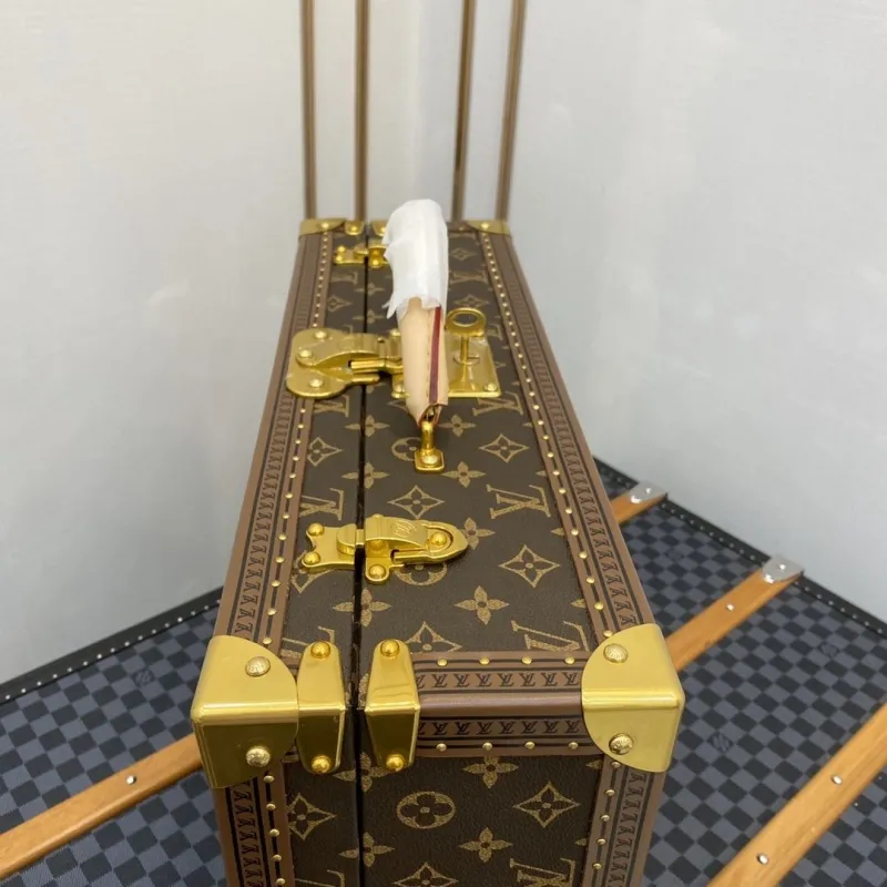 Alternative view of LV Suitcase-173