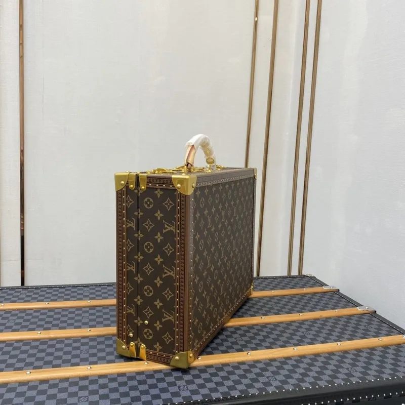 LV Suitcase-173 - Image 3