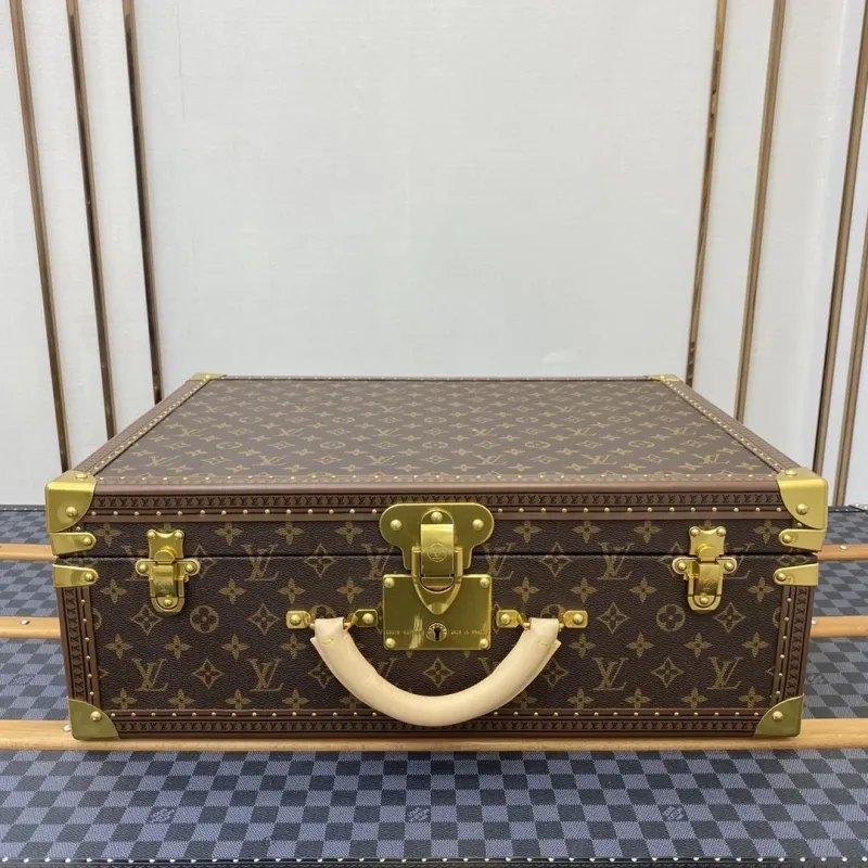 LV Suitcase-174