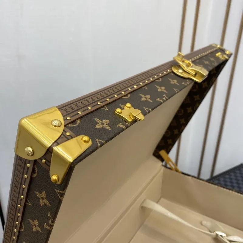 LV Suitcase-175 - Image 6