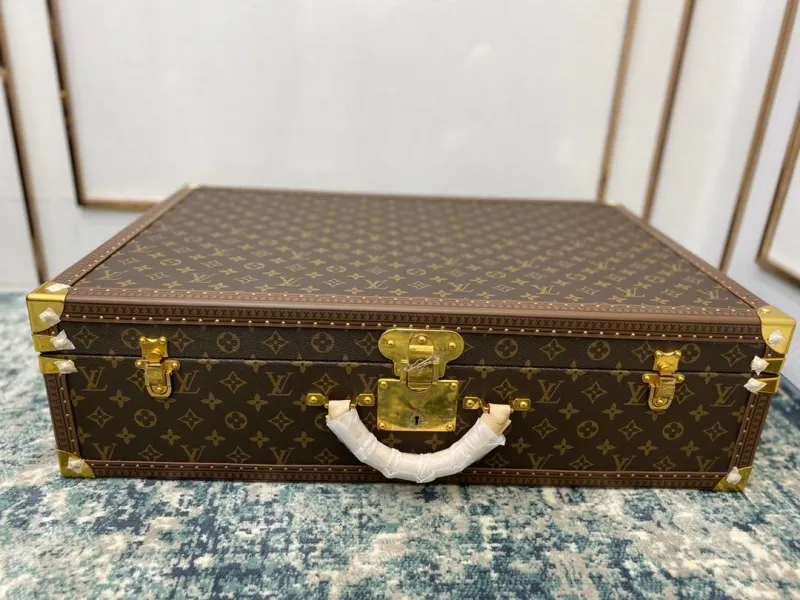 LV Suitcase-177