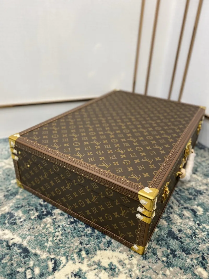 Alternative view of LV Suitcase-177