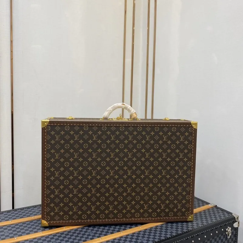 LV Suitcase-178